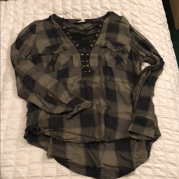 Express Tops - Women’s Express Plaid Flannel Shirt